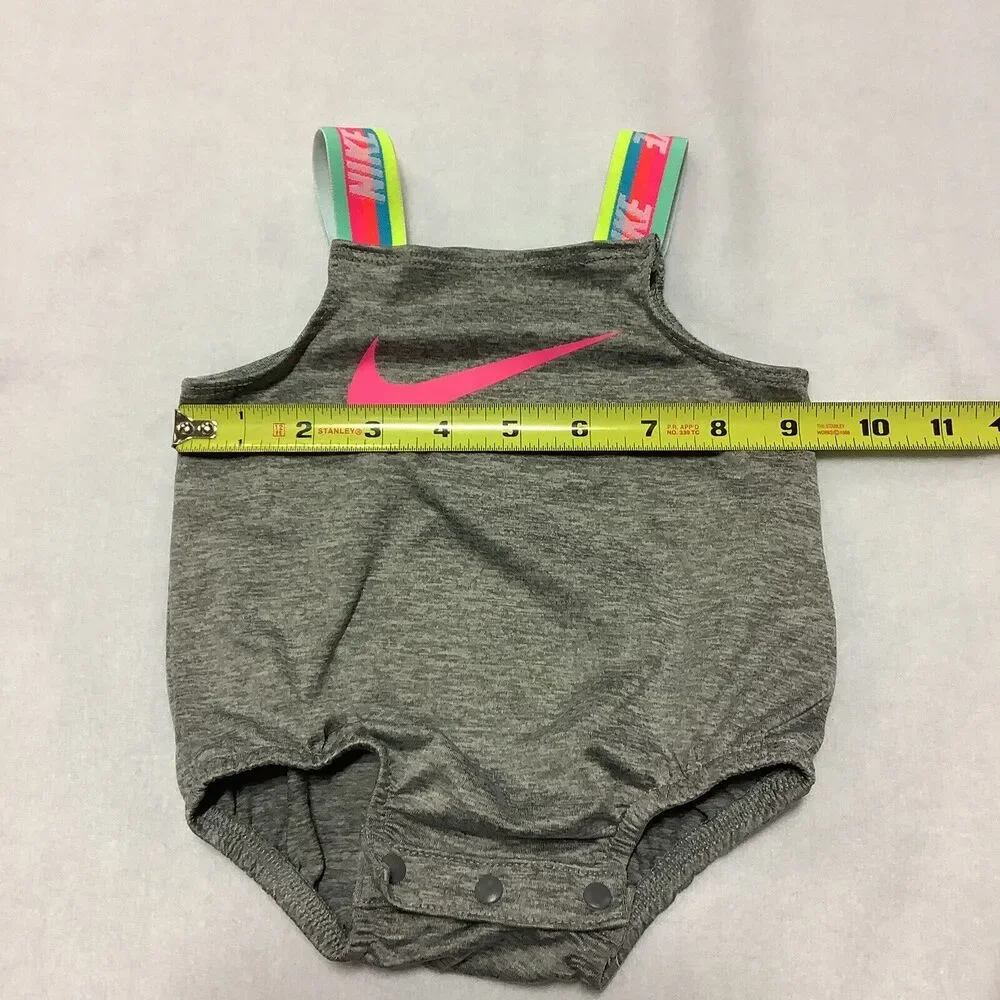 Nike Dri-Fit Gray Baby Girl Bathing Suit Swimsuit Pink‎ Swoosh Size 3 Months